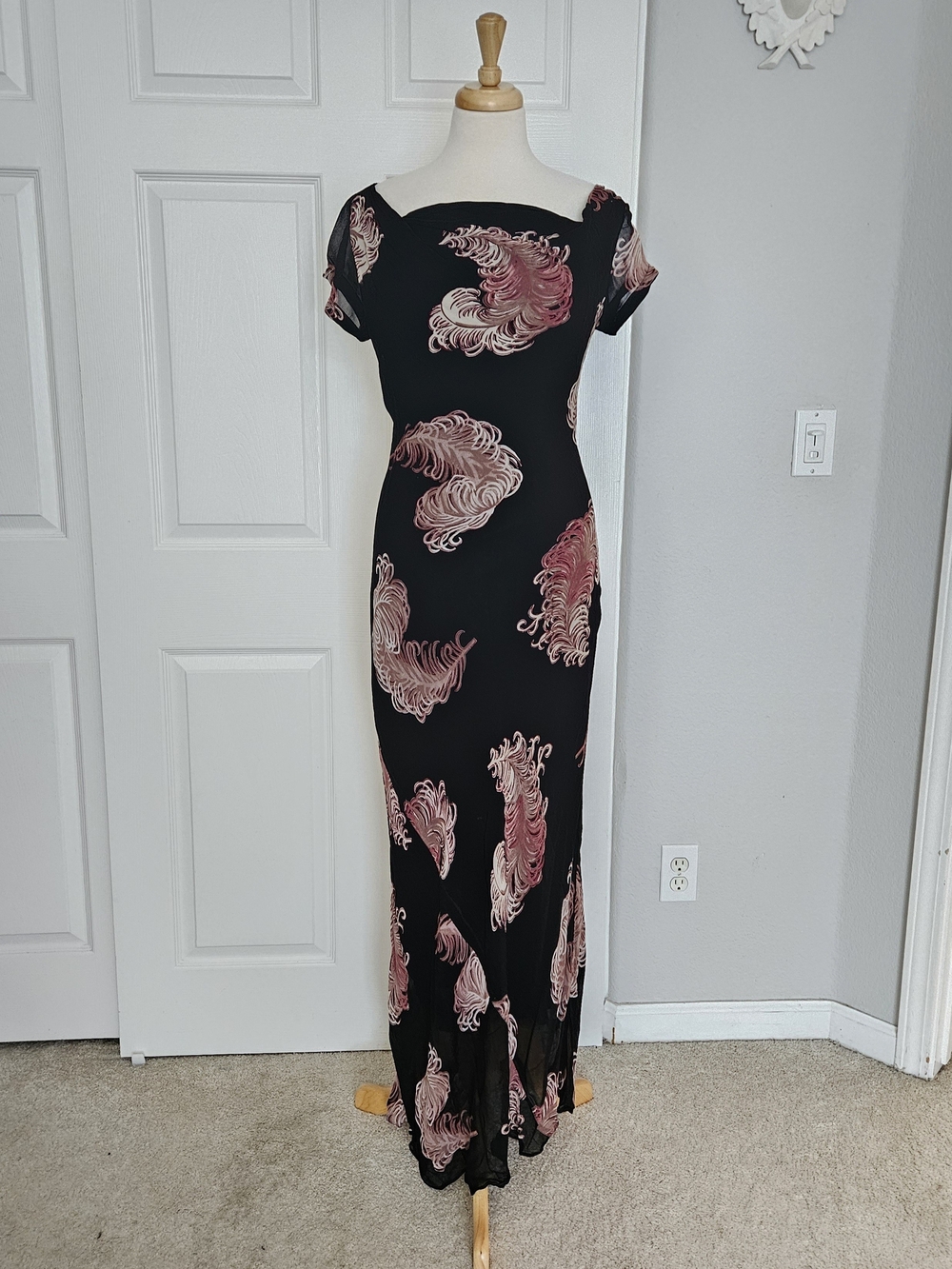 Black and Pink Feather Print Gown | Maxi Dress with Pink Feather Motif Size L